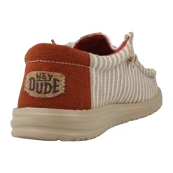 Afslappede snøresko til feriebrug