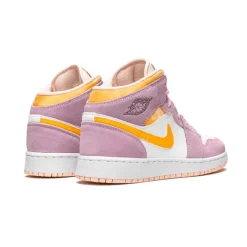 Arctic Pink Mid Sneakers
