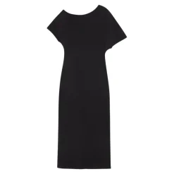 Asymmetrisk Strikkjole