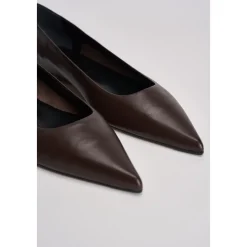 Ballerina med spids tå