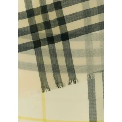 Broderet Uldtørklæde