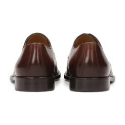 Brun elegante herresko fra den begrænsede kollektion