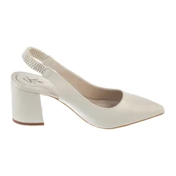 Elegante delvist åbne pumps