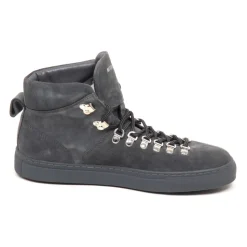 Grå Suede Sko Model