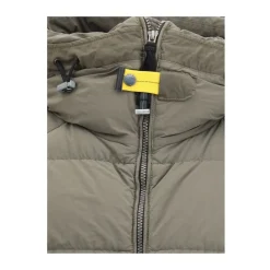 Hættet dunjakke til kolde dage