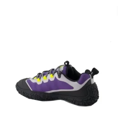Izon Hiking Sneakers