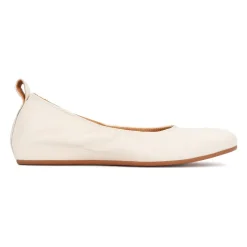 Kazar Off white ballerinaer med guldfarvet monogram