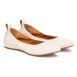 Kazar Off white ballerinaer med guldfarvet monogram