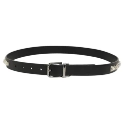 Læderbælte med sølvfarvet spænde og nitter