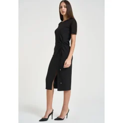 Midi-kjole i twill med rynkeeffekt