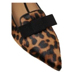Pumps i kalveskind med dyreprint