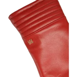 Røde handsker i glat læder med iøjnefaldende quiltning