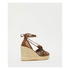 Sandaler med flettet læder og platform