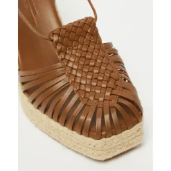 Sandaler med flettet læder og platform