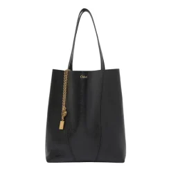 Sort læderhåndtaske med kædehanke