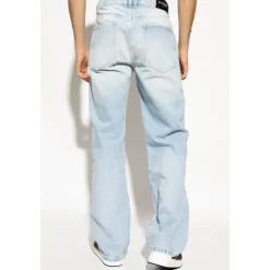 Straight-leg jeans