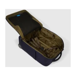 Underseater carry-on in fabric